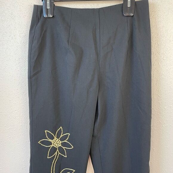 Sheri Martin Black Floral Beaded Cropped Pants Size 10 EUC - Picture 2 of 5